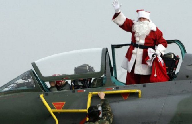 Potraga za Deda Mrazom koji je ukrao helikopter!