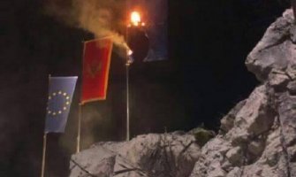 Vuković:  Paljenje zastave NATO-a na Cetinju 