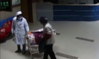 Lažna medicinska sestra pokušala da ukrade bebu! (Video)