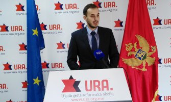 Konatar: Funkcionerima privilegije, a građanima mrvice i nova zaduženja