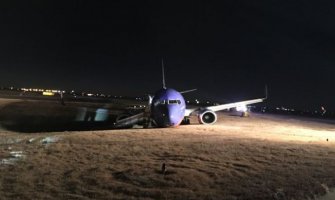 SAD: Avion sa 133 putnika skliznuo sa piste, povrijeđeno osam osoba