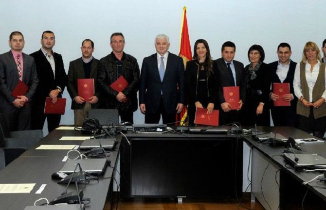 Javni izvršitelji naplatili više  od 57 miliona €