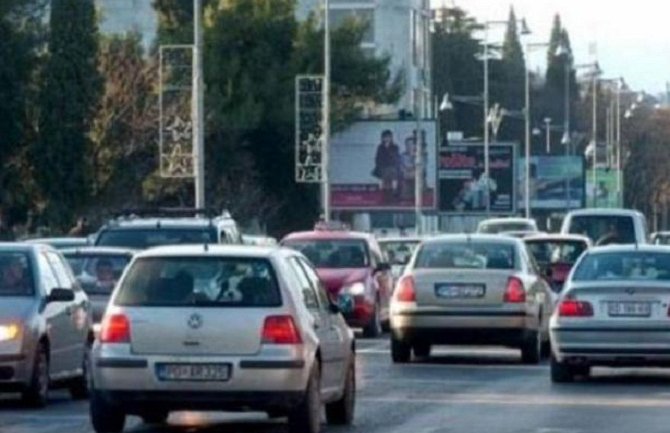 Porast broja neregistrovanih vozila u Crnoj Gori