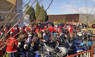 Moto Deda Mrazevi stžu 20.decembra: Posjetiće dječiji dom 