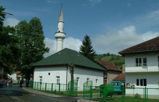 Bijelo Polje: Opljačkana gradska džamija