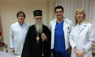 Božićni dаr u ime Svetog Petrа Cetinjskog Kliničkom centru Crne Gore