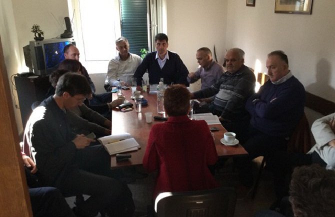 Predsjednica Opštine Aćimović i Savjet RTHN da odustanu od nezakonitih postupaka