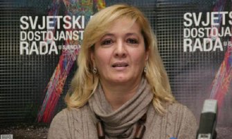 Krivokapić: Zbog malih plata radimo dva posla!