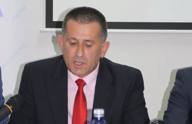 LP BP: Pokloni socijalno ugroženim porodicama umjesto svečanog koktela