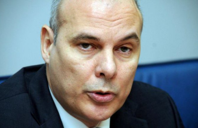 Petros Statis preuzeo Maestral