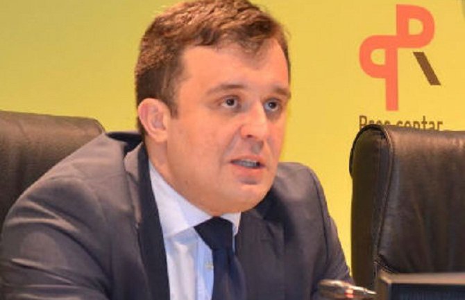 DPS pokretanjem pitanja o povjerenju Vladi napravila dobar manevarski potez