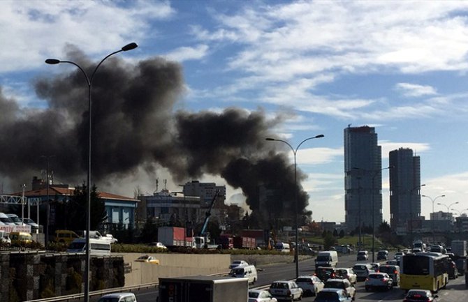 Gori hotel u predgrađu Istanbula