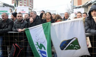 Protesti u Novom Pazaru: Okupljeni tražili autonomiju Sandžaka