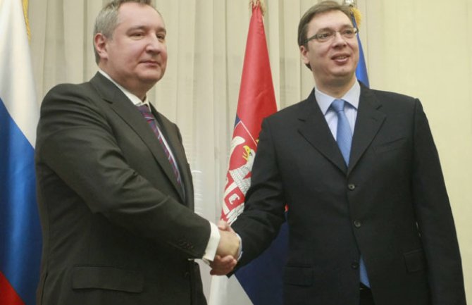 Rogozin: Nađite mi pradedu; Vučić: Učinićemo sveda pomognemo