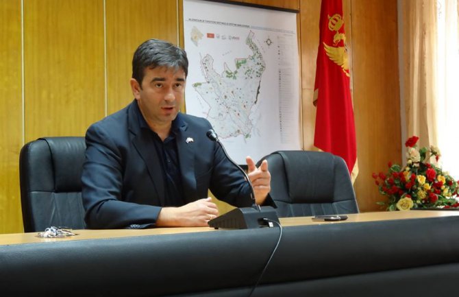 Pad Vlade je pobjeda Demokratskog fronta