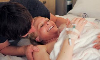 Porođajima prisustvovalo 13 očeva