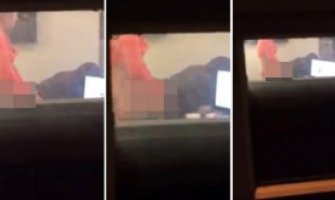 Profesor imao žestok seks sa studentkinjom (VIDEO 18+)