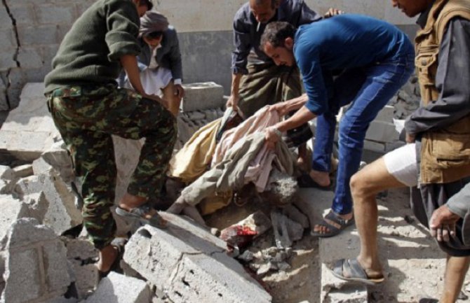 Eksplozija ispred rezidencije predsjednika, poginulo šest vojnika