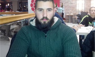 Student skočio u more i spasio čovjeka iz vozila koje je tonulo