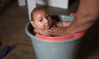 Tromjesečna beba ima simptome Zika virusa