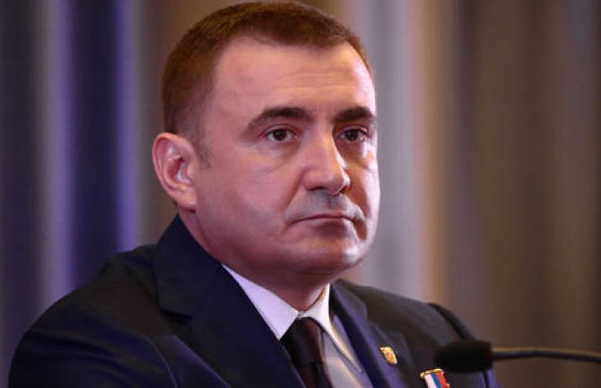 Ovo je čovjek koji će posle Putina voditi Rusiju