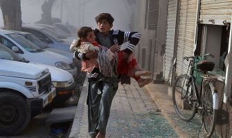 Bombaš samoubica na biciklu se raznio, devet ljudi ubijeno