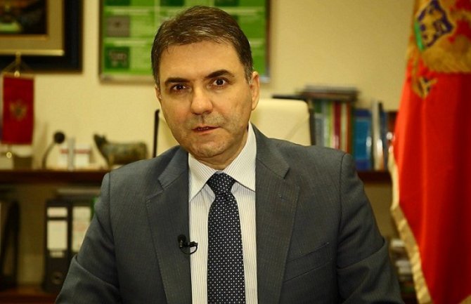 Ivanović demantovao da je zapaljen njegov auto