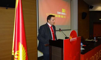 Demokrate: Preumorna tivatska vlast zrela za odmor