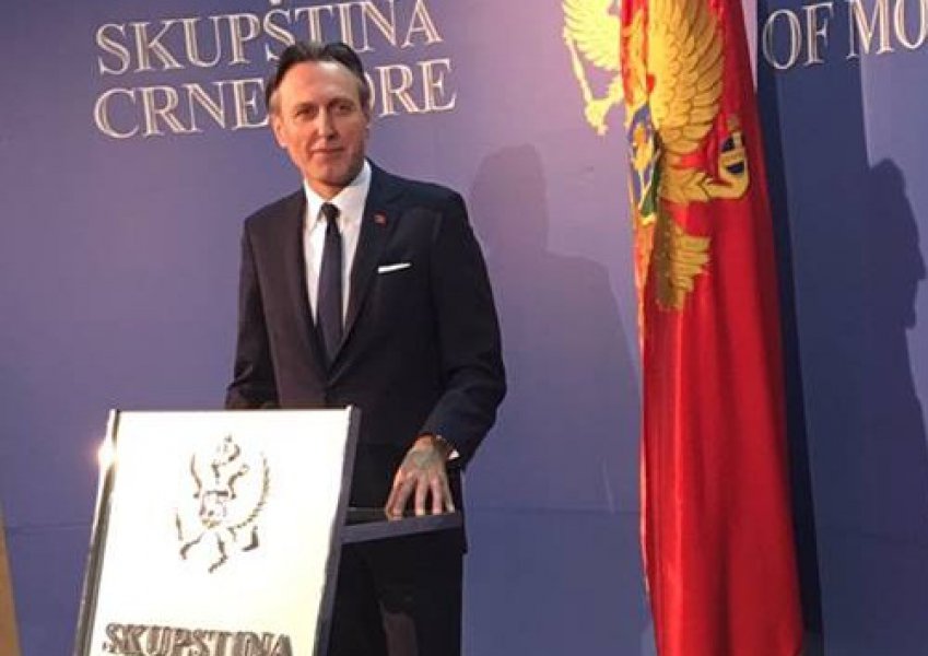 12665725102090040400061401330898794n