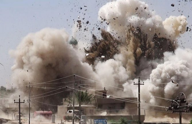 Kanada prekida bombardovanje ID, ali pojačava humanitarnu pomoć tom području