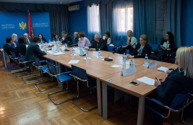 Katnić: Molim da mi se obezbijedi tim, da mogu da radim