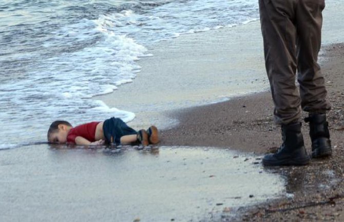 Danas počelo suđenje odgovornima za smrt dječaka Ajlana Kurdija