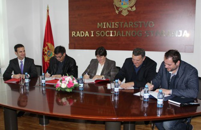 Pet miliona eura za izgradnju smještaja za 120 najranjivijih porodica Kampa Konik