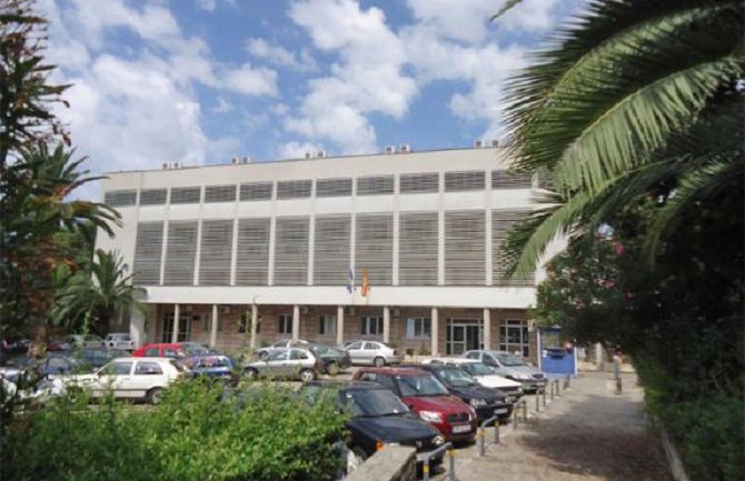 Iz opštinske kase partijama 106 hiljada eura, a 30 hiljada za kancelarije