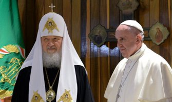 Patrijarh Kiril i papa Franja: Zaustavite stradanje hrišćana!