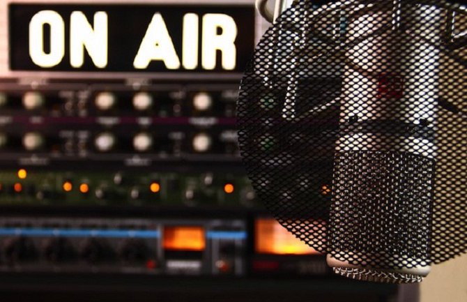 Danas je svjetski dan radija: Prilika da se podsjetimo značaja i uloge 14 lokalnih javnih emitera u Crnoj Gori