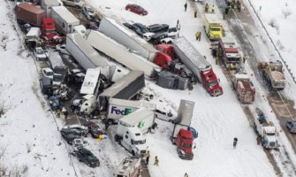 U lančanom sudaru povrijeđeno 40 osoba, ima i žrtava (FOTO) (VIDEO)