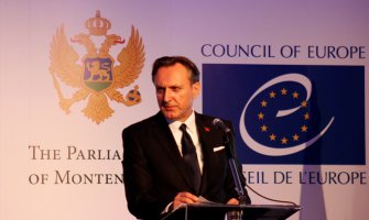 Krivokapić:Politika, kapital i mediji pokušavaju da preuzmu slobodu društva 