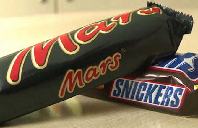 Čokoladice Mars i Snikers kod nas bez plastike