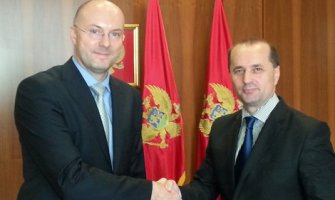 Hlobenj: Integracija CG u EU i NATO garancija razvoja