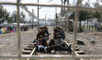 Migranti blokirali prugu na grčko-makedonskoj granici 