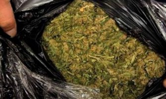 Zbunjenost je odala: Prijavila krađu auta, policajci u istom pronašli drogu