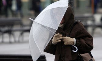 Danas oblačno,  jak vjetar 