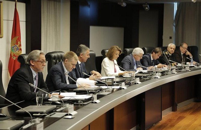 Nesmanjenom dinamikom nastaviti ispunjavanje preostalih obaveza