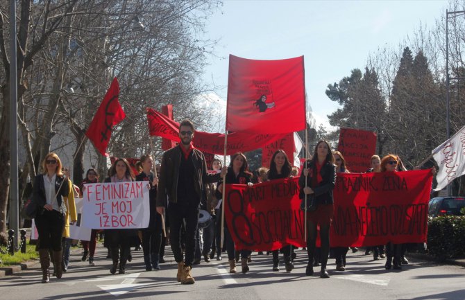 Žene  godinama na vrhu lista najdiskriminisanijih grupa u crnogorskom društvu