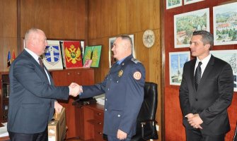 Opština Pljevlja nagradila najboljeg policajca  Zorana Mrdaka