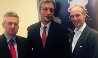 Elektronska identifikacija birača najobičnija prevara