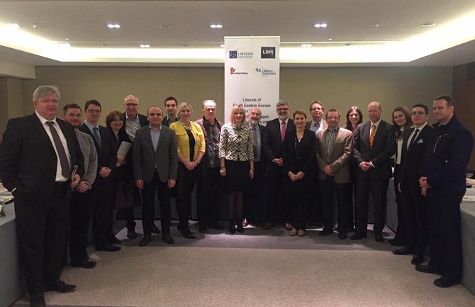 Vujičić na sastanku lidera liberalnih partija regiona