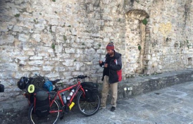 Brazilac biciklom obilazi svijet, stigao u CG