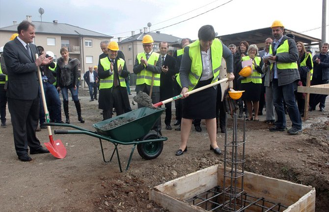 Položen kamen temeljac za izgradnju 120 stanova na Koniku